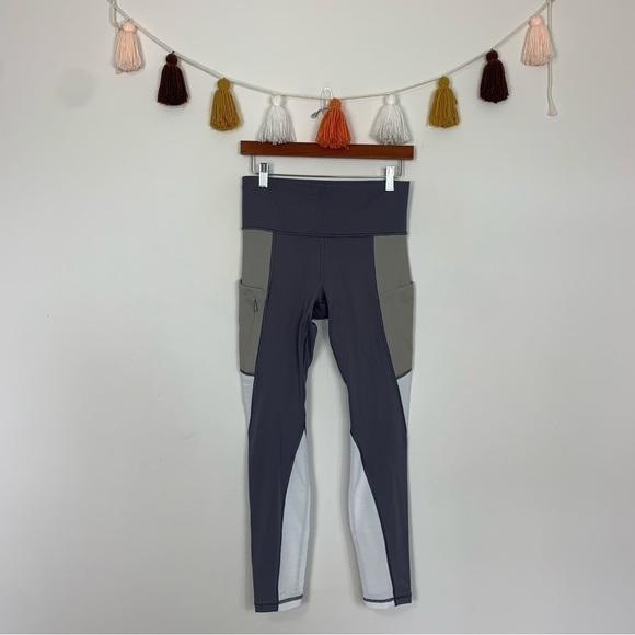 Athleta Up For Anything 7/8 Tight Colorblock Leggings Size Small - Picture 2 of 15